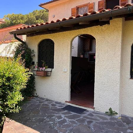 La Casina Di Checco Apartment Marciana Marina  Bagian luar foto