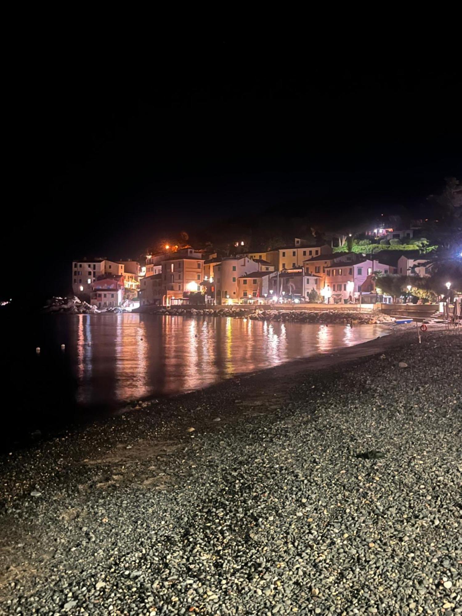 La Casina Di Checco Apartment Marciana Marina  Bagian luar foto
